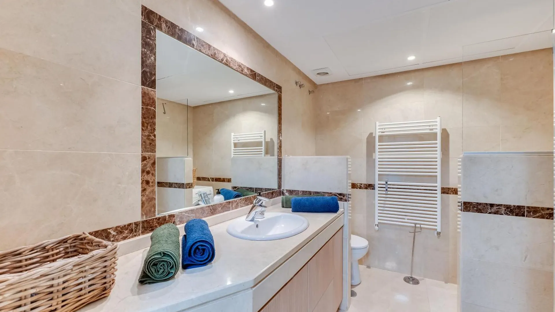 Puerto Banus Charming Apartment Marbella